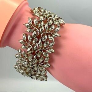 Vintage Coro Pegasus Silver Tone Ivy Art Nouveau Bracelet Stunning Unique